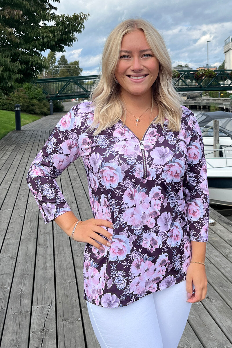 Veronica Topp Dam Peony Winered Way of Sweden
