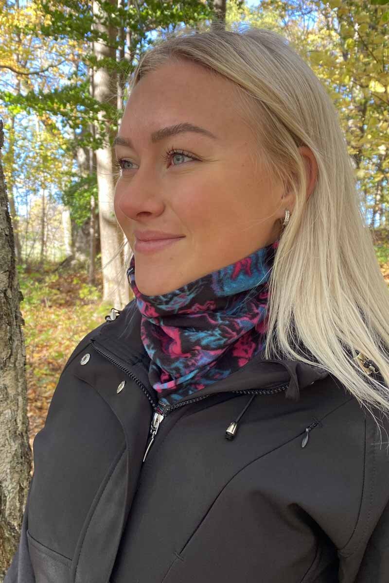 Anja Fleecekrage Dam Mönstrad WAY OF SWEDEN