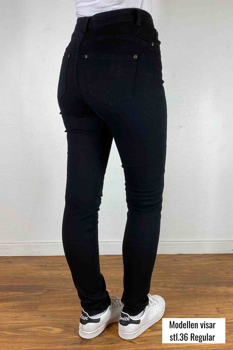 Daphne Push Up Jeans Dam Black Way of Sweden