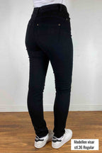 Daphne Push Up Jeans Dam Black Way of Sweden