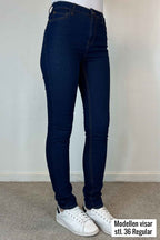 Daphne Push Up Jeans Women's Dark Denim Way of Sweden