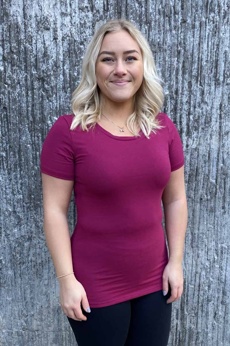 Emma Kortärmad T-Shirt Dam Hallon - Way of Sweden
