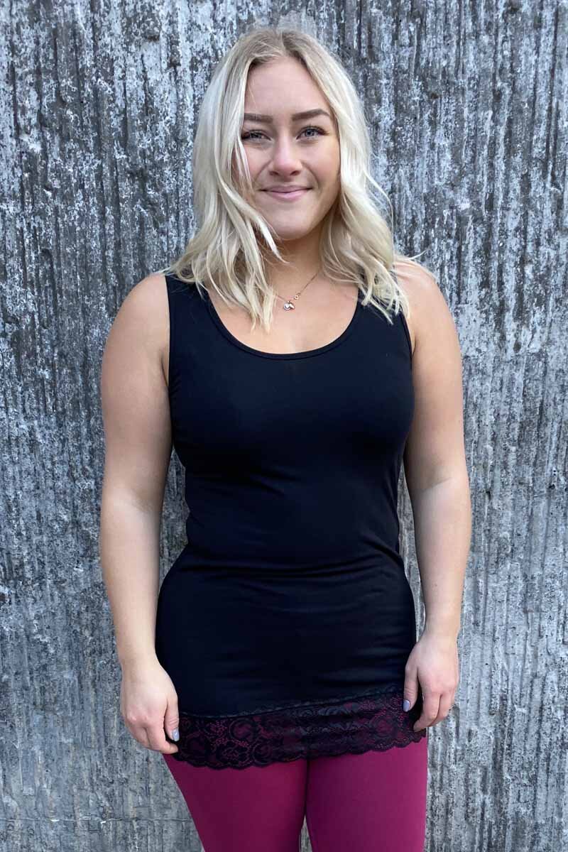 Emma Spetslinne Dam Svart - Way of Sweden