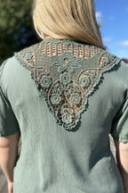 Lara Blus Dam Khaki Zabaione