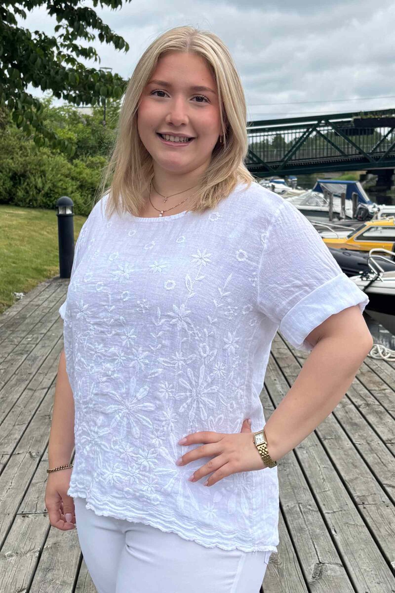Laura Linneblus Dam White Zabaione